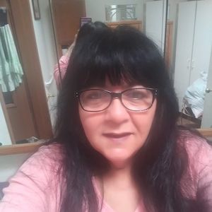 Meet your Posher, Cynthia